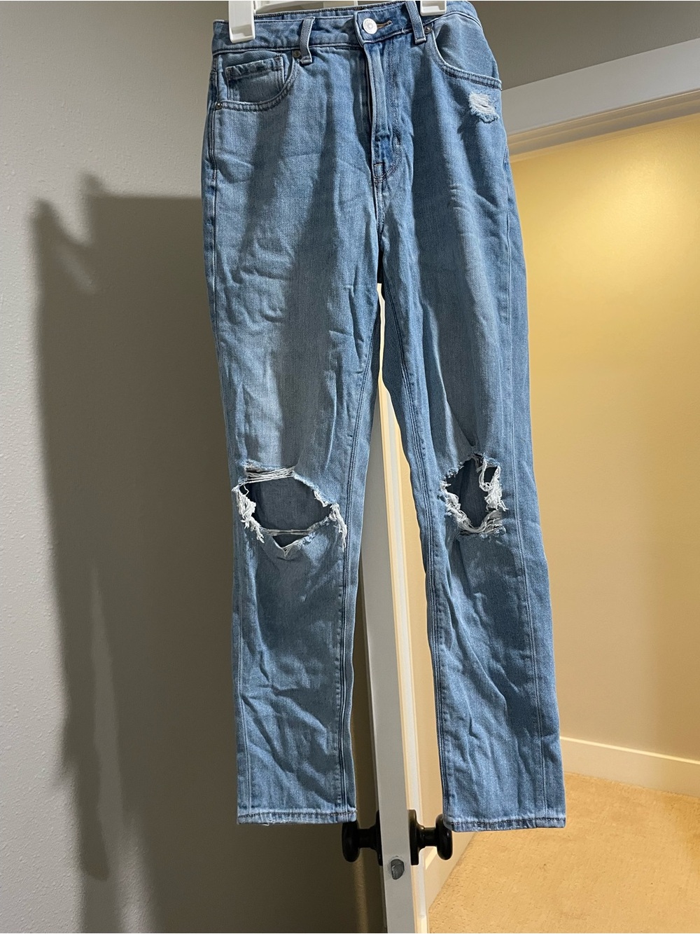 American Eagle Outfitters Blue Jeans Distressed